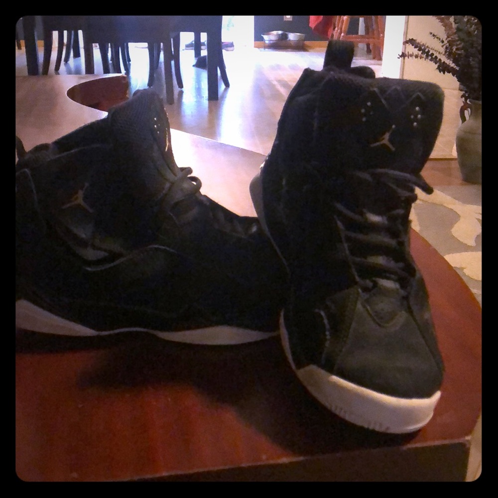 Jordan basketball Sneakers. Big kid size 5.5